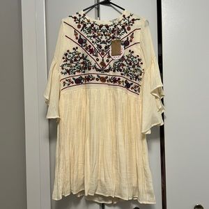 Umgee (Amazon brand) Ivory/Floral dress. Size S.
